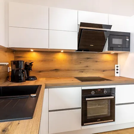 Апартаменты Penthouse No 5 *